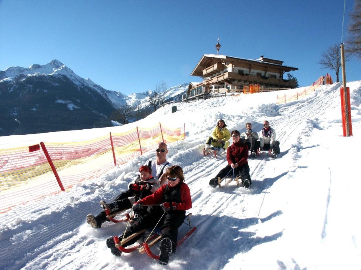 Hotel Gasthof Kroell - Inkl Nationalpark-Karte, 1 X Grossglockner Hochalpenstrasse Kostenlos, 1X Gerlos Alpenstrasse Kostenlos, Krimmler Wasserfaelle Kostenlos, Verschiedene Bergbahnen Kostenlos, Badesee Kostenlos, Bus & Zug Kostenlos, Genusskueche, นีเดิร์นซิลล์ ภายนอก รูปภาพ