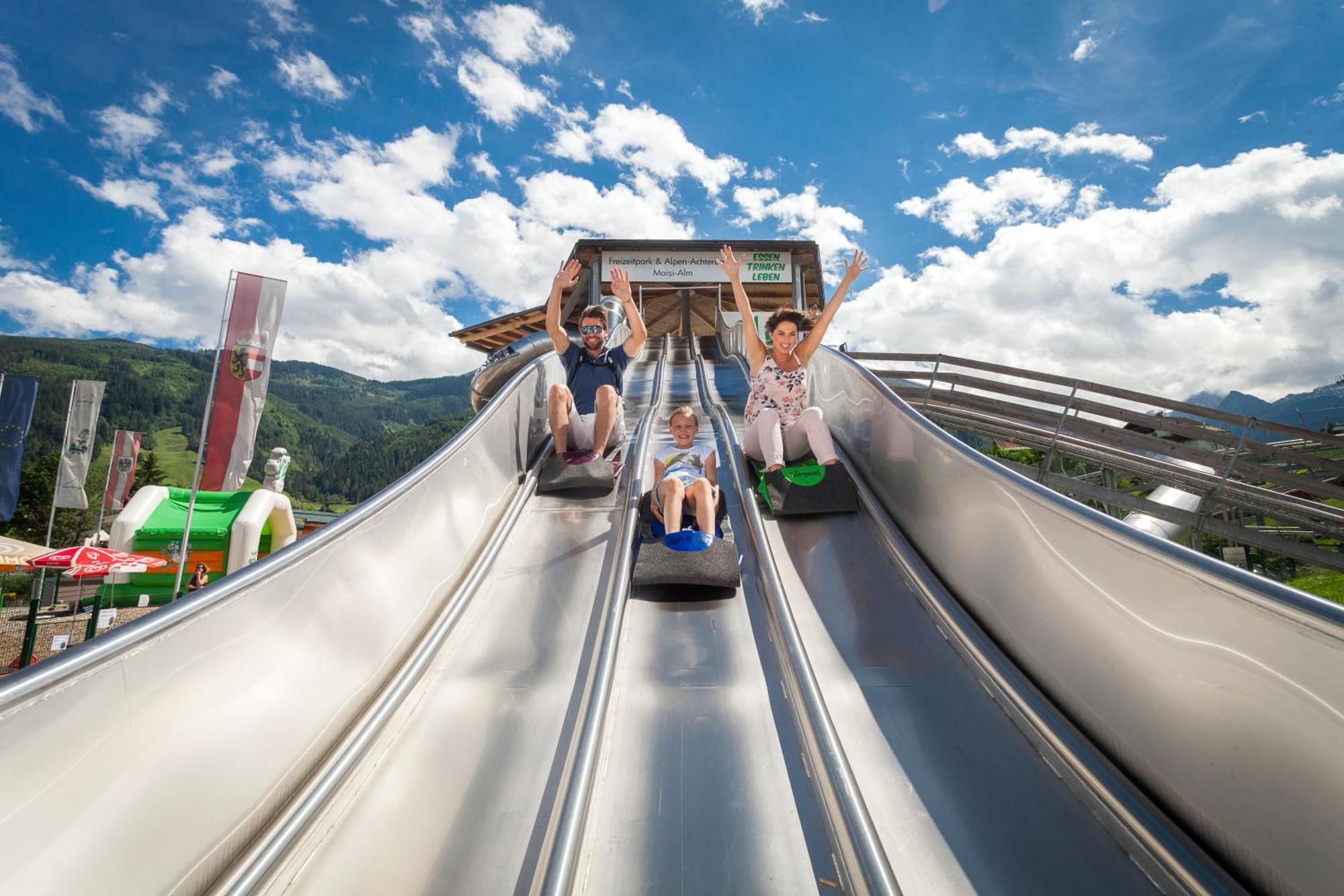 Hotel Gasthof Kroell - Inkl Nationalpark-Karte, 1 X Grossglockner Hochalpenstrasse Kostenlos, 1X Gerlos Alpenstrasse Kostenlos, Krimmler Wasserfaelle Kostenlos, Verschiedene Bergbahnen Kostenlos, Badesee Kostenlos, Bus & Zug Kostenlos, Genusskueche, นีเดิร์นซิลล์ ภายนอก รูปภาพ
