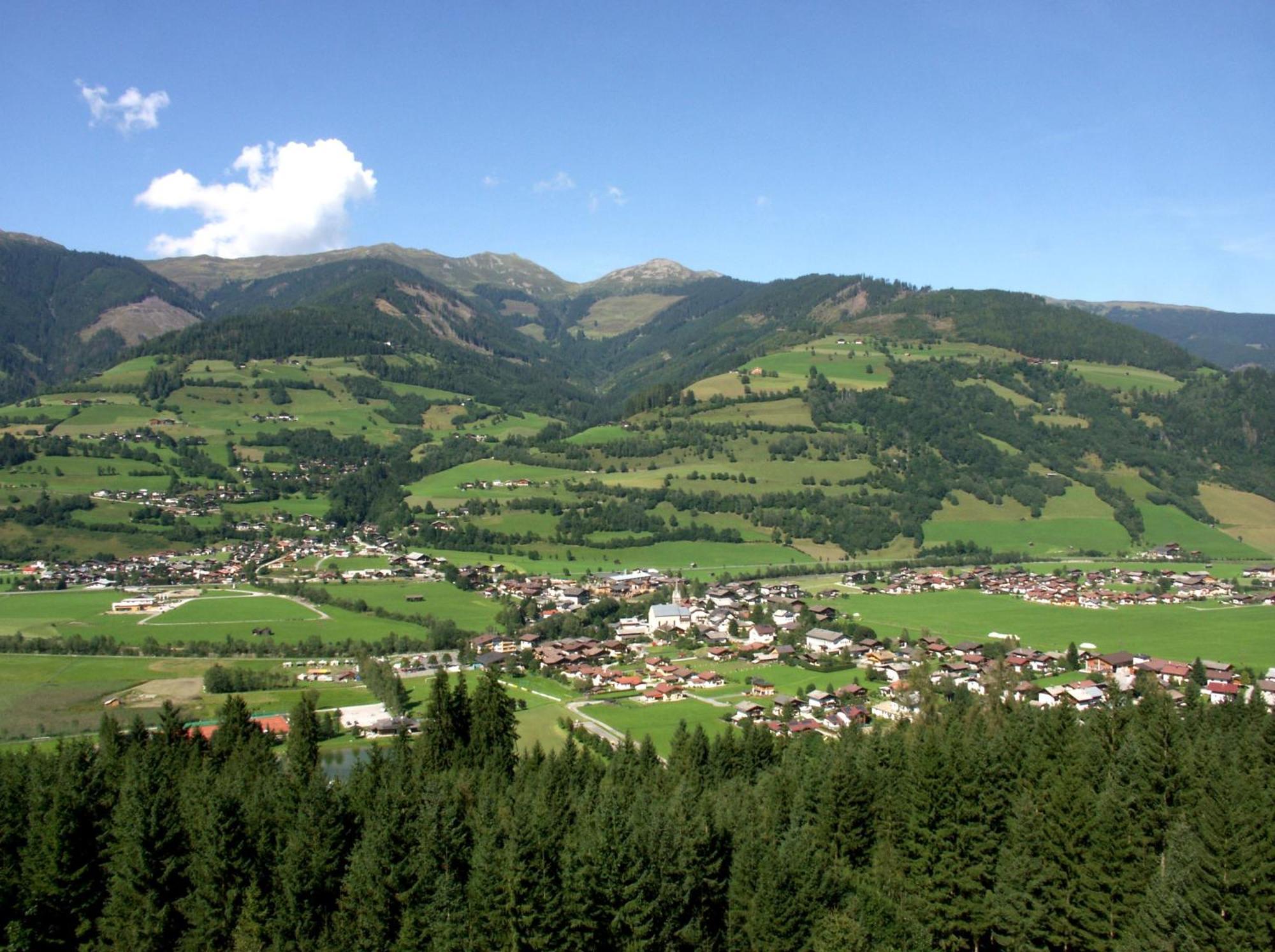 Hotel Gasthof Kroell - Inkl Nationalpark-Karte, 1 X Grossglockner Hochalpenstrasse Kostenlos, 1X Gerlos Alpenstrasse Kostenlos, Krimmler Wasserfaelle Kostenlos, Verschiedene Bergbahnen Kostenlos, Badesee Kostenlos, Bus & Zug Kostenlos, Genusskueche, นีเดิร์นซิลล์ ภายนอก รูปภาพ