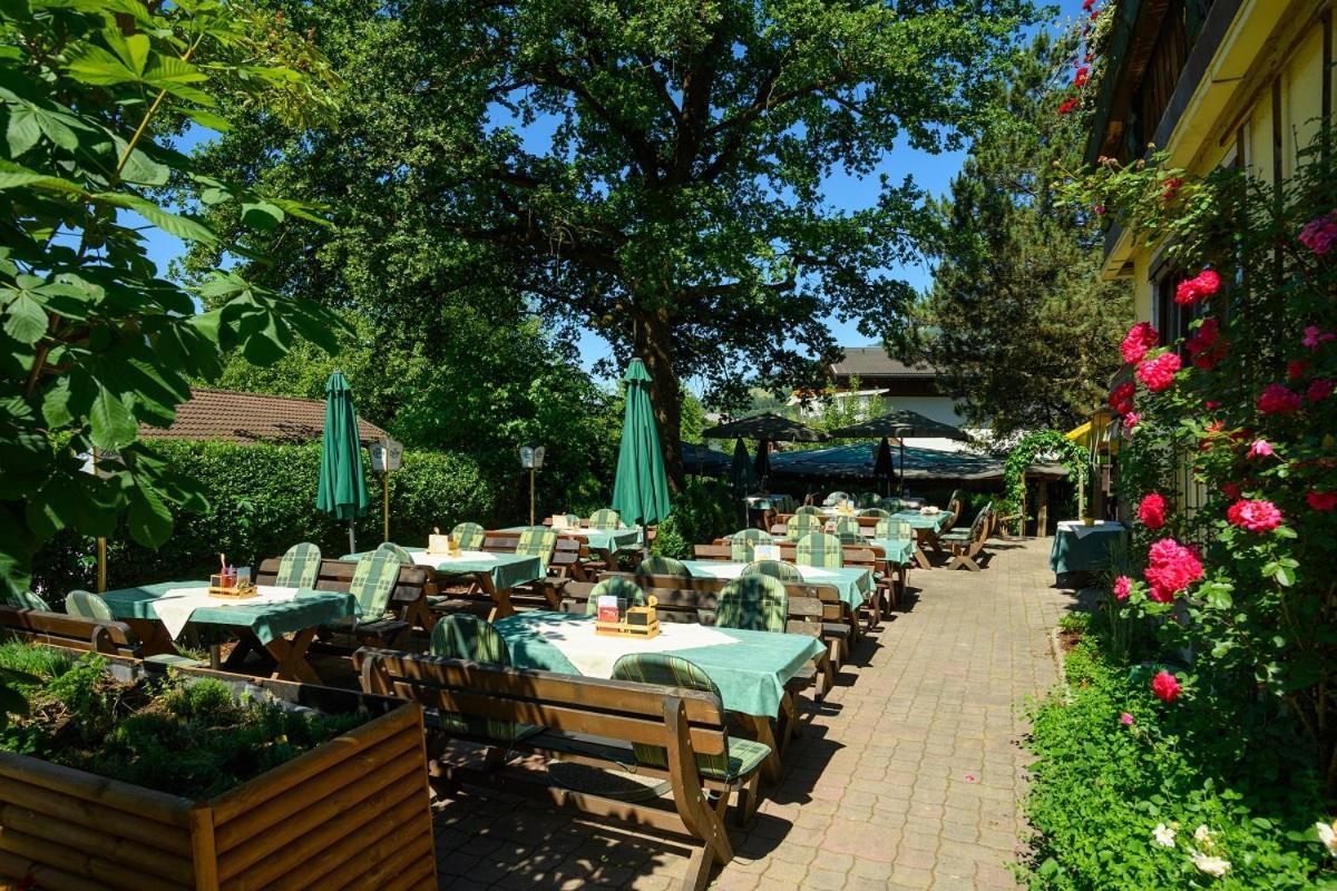 Hotel Gasthof Kroell - Inkl Nationalpark-Karte, 1 X Grossglockner Hochalpenstrasse Kostenlos, 1X Gerlos Alpenstrasse Kostenlos, Krimmler Wasserfaelle Kostenlos, Verschiedene Bergbahnen Kostenlos, Badesee Kostenlos, Bus & Zug Kostenlos, Genusskueche, นีเดิร์นซิลล์ ภายนอก รูปภาพ